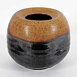 #2347 ~ Kakinuma - Untitled - Indented Black and Tan Pot